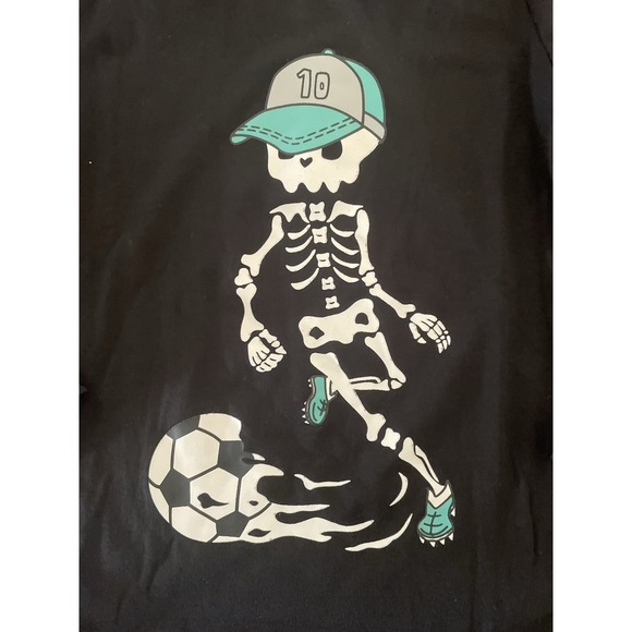 Black Boys Skeleton Playing Soccer Pajama Top Size Boys 6 New with Tags - Picture 1 of 7